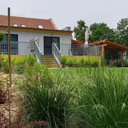 Apartmany U Zamecku Hlohovec Exterior foto