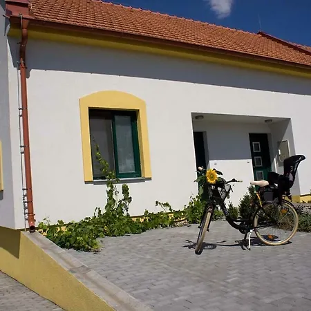 Apartmany U Zamecku Hlohovec Exterior foto